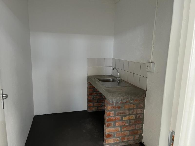 To Let Commercial Property for Rent in Maitland Western Cape
